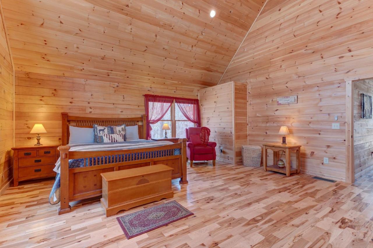 Hot-Tub 6 Seater, Fire-Pit, Master King Bed, Wineries, Pickleball, Resort Amenities Ellijay Dış mekan fotoğraf